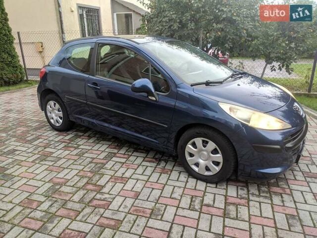 Синий Пежо 207, объемом двигателя 1.4 л и пробегом 253 тыс. км за 3500 $, фото 1 на Automoto.ua