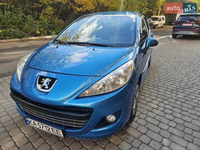 Синий Пежо 207, объемом двигателя 1.36 л и пробегом 215 тыс. км за 4500 $, фото 1 на Automoto.ua