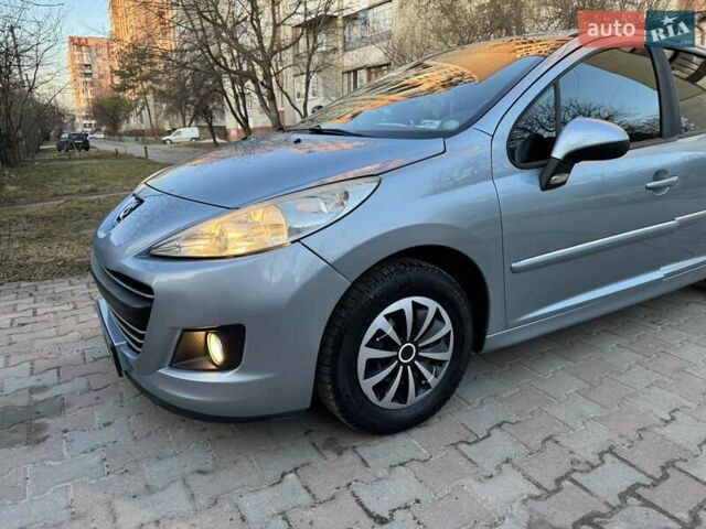 Синий Пежо 207, объемом двигателя 1.36 л и пробегом 249 тыс. км за 5299 $, фото 1 на Automoto.ua