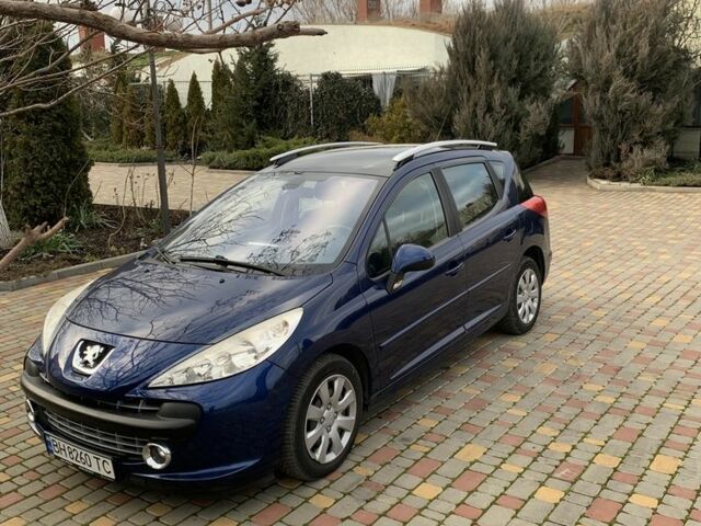 Синий Пежо 207, объемом двигателя 1.6 л и пробегом 230 тыс. км за 5100 $, фото 1 на Automoto.ua