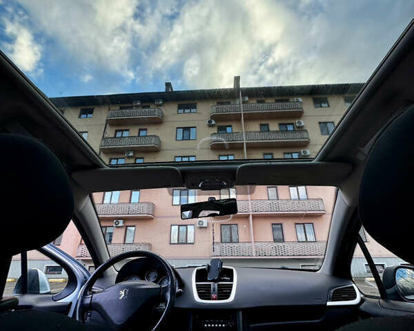 Синий Пежо 207, объемом двигателя 1.36 л и пробегом 222 тыс. км за 4300 $, фото 1 на Automoto.ua