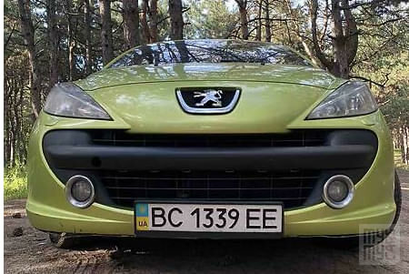 Зеленый Пежо 207, объемом двигателя 1.4 л и пробегом 270 тыс. км за 4499 $, фото 1 на Automoto.ua