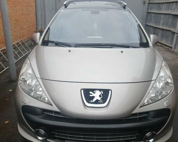 Пежо 207 SW, объемом двигателя 1.4 л и пробегом 124 тыс. км за 5300 $, фото 1 на Automoto.ua