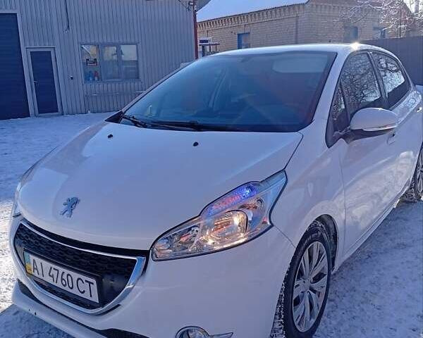 Білий Пежо 208, об'ємом двигуна 1.6 л та пробігом 157 тис. км за 7999 $, фото 1 на Automoto.ua