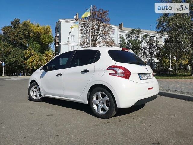 Білий Пежо 208, об'ємом двигуна 1 л та пробігом 101 тис. км за 6100 $, фото 1 на Automoto.ua