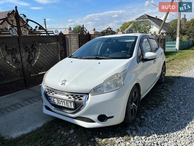 Белый Пежо 208, объемом двигателя 1.4 л и пробегом 234 тыс. км за 6550 $, фото 1 на Automoto.ua