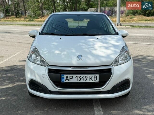Білий Пежо 208, об'ємом двигуна 1.2 л та пробігом 140 тис. км за 6300 $, фото 1 на Automoto.ua