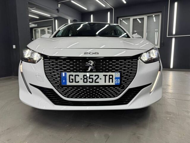 Белый Пежо 208, объемом двигателя 0.5 л и пробегом 87 тыс. км за 13200 $, фото 1 на Automoto.ua
