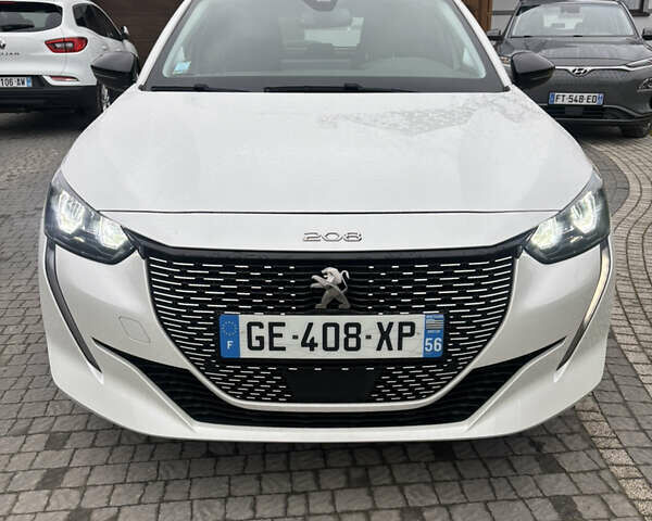 Белый Пежо 208, объемом двигателя 0 л и пробегом 69 тыс. км за 14500 $, фото 1 на Automoto.ua