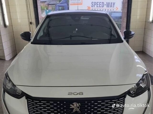Білий Пежо 208, об'ємом двигуна 0 л та пробігом 130 тис. км за 13500 $, фото 1 на Automoto.ua