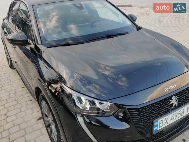 Черный Пежо 208, объемом двигателя 0 л и пробегом 51 тыс. км за 14500 $, фото 1 на Automoto.ua
