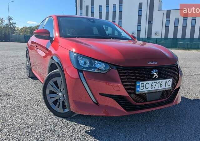 Красный Пежо 208, объемом двигателя 0 л и пробегом 40 тыс. км за 15900 $, фото 1 на Automoto.ua