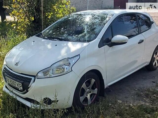 Пежо 208, об'ємом двигуна 1 л та пробігом 112 тис. км за 5300 $, фото 1 на Automoto.ua