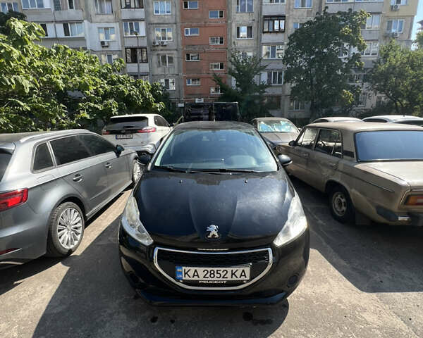 Пежо 208, объемом двигателя 1.2 л и пробегом 129 тыс. км за 7000 $, фото 1 на Automoto.ua
