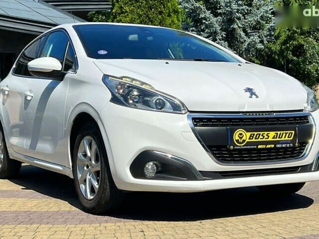 Пежо 208, об'ємом двигуна 1.2 л та пробігом 71 тис. км за 9990 $, фото 1 на Automoto.ua