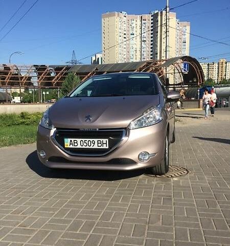 Пежо 208, объемом двигателя 1.2 л и пробегом 52 тыс. км за 11200 $, фото 1 на Automoto.ua