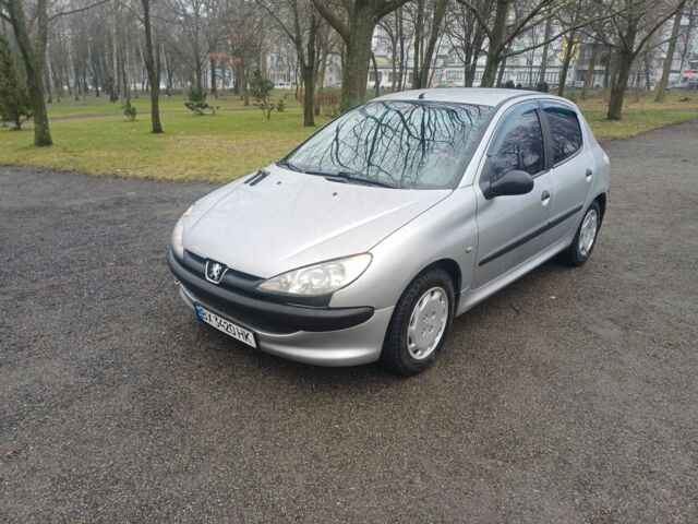 Сірий Пежо 208, об'ємом двигуна 1.4 л та пробігом 230 тис. км за 2349 $, фото 1 на Automoto.ua