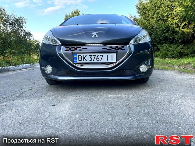 Серый Пежо 208, объемом двигателя 1.4 л и пробегом 177 тыс. км за 5350 $, фото 1 на Automoto.ua