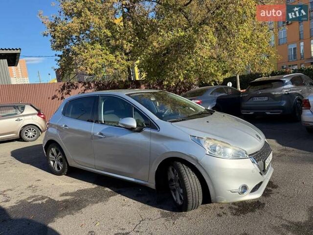 Серый Пежо 208, объемом двигателя 1.6 л и пробегом 131 тыс. км за 8200 $, фото 1 на Automoto.ua