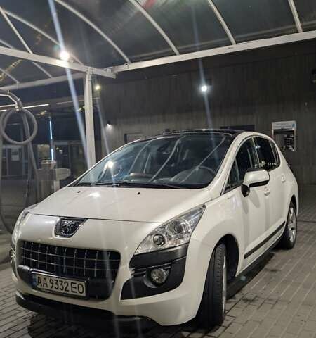 Білий Пежо 3008, об'ємом двигуна 2 л та пробігом 271 тис. км за 10300 $, фото 1 на Automoto.ua
