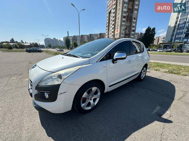 Белый Пежо 3008, объемом двигателя 1.56 л и пробегом 223 тыс. км за 9400 $, фото 1 на Automoto.ua