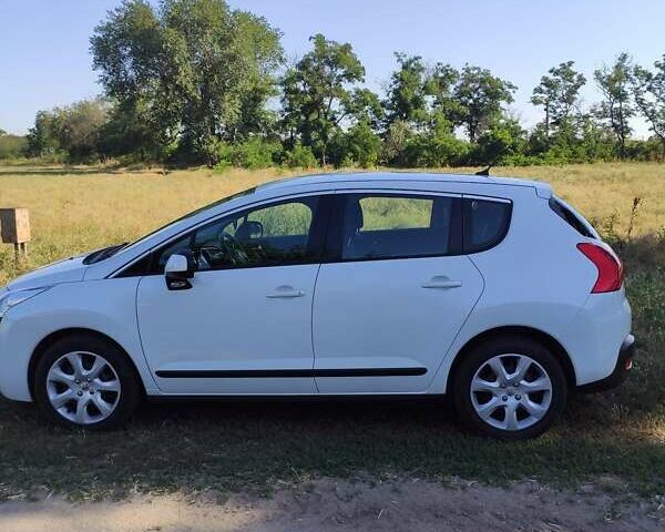 Белый Пежо 3008, объемом двигателя 1.6 л и пробегом 192 тыс. км за 7900 $, фото 1 на Automoto.ua