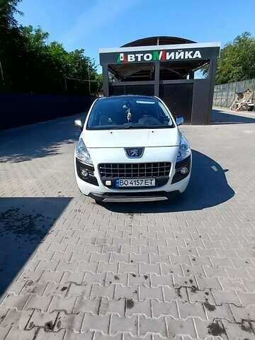 Белый Пежо 3008, объемом двигателя 1.56 л и пробегом 212 тыс. км за 10300 $, фото 1 на Automoto.ua
