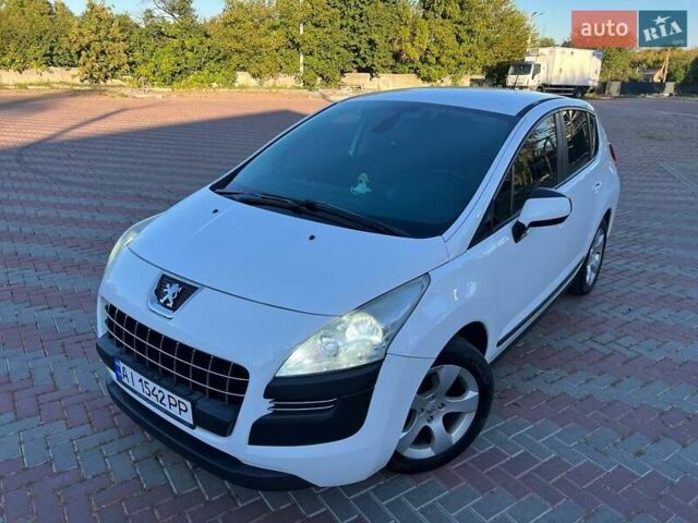 Белый Пежо 3008, объемом двигателя 1.56 л и пробегом 244 тыс. км за 8500 $, фото 1 на Automoto.ua