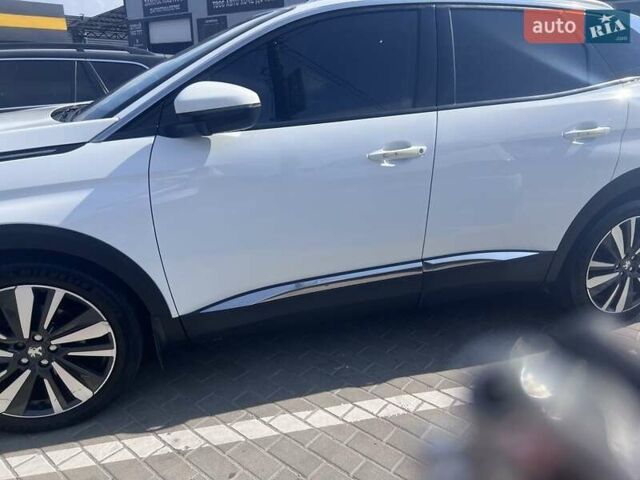 Белый Пежо 3008, объемом двигателя 1.5 л и пробегом 215 тыс. км за 18500 $, фото 1 на Automoto.ua