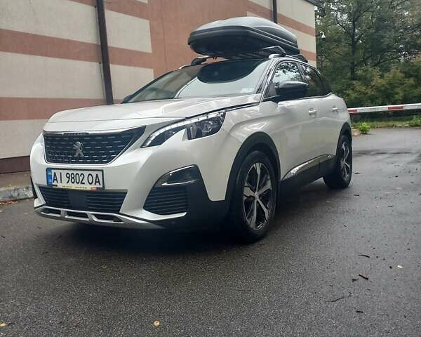 Белый Пежо 3008, объемом двигателя 2 л и пробегом 142 тыс. км за 25500 $, фото 1 на Automoto.ua