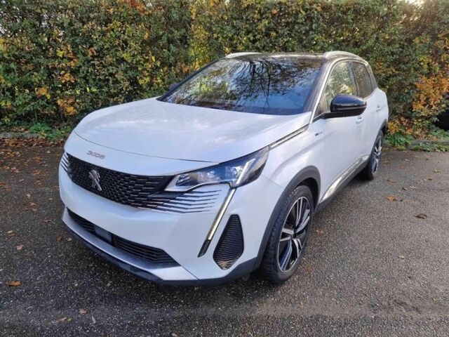 Белый Пежо 3008, объемом двигателя 1.6 л и пробегом 21 тыс. км за 18500 $, фото 1 на Automoto.ua