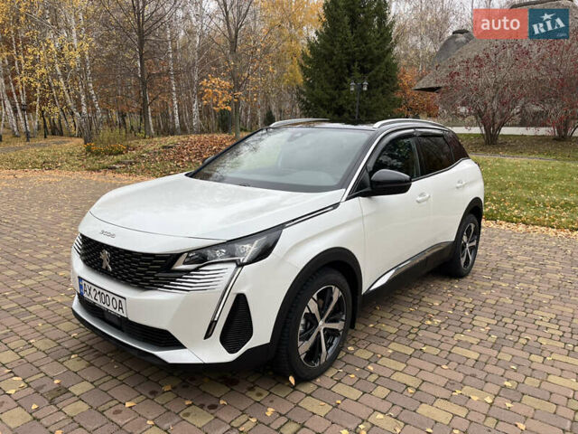 Белый Пежо 3008, объемом двигателя 1.5 л и пробегом 25 тыс. км за 29500 $, фото 1 на Automoto.ua