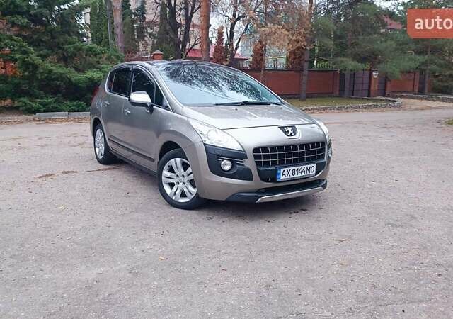 Бежевый Пежо 3008, объемом двигателя 2 л и пробегом 227 тыс. км за 9400 $, фото 1 на Automoto.ua