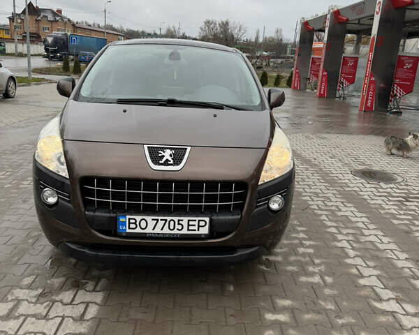 Коричневый Пежо 3008, объемом двигателя 1.6 л и пробегом 232 тыс. км за 10700 $, фото 1 на Automoto.ua