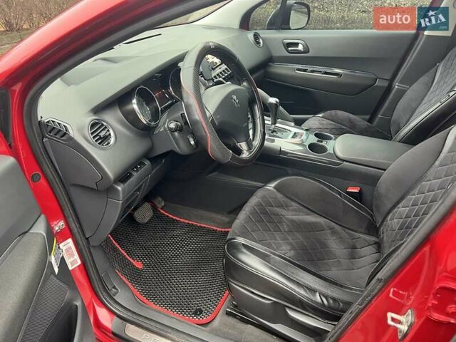 Красный Пежо 3008, объемом двигателя 1.56 л и пробегом 300 тыс. км за 9500 $, фото 1 на Automoto.ua