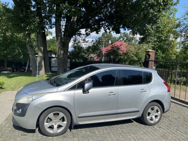 Серый Пежо 3008, объемом двигателя 1.6 л и пробегом 167 тыс. км за 6400 $, фото 1 на Automoto.ua