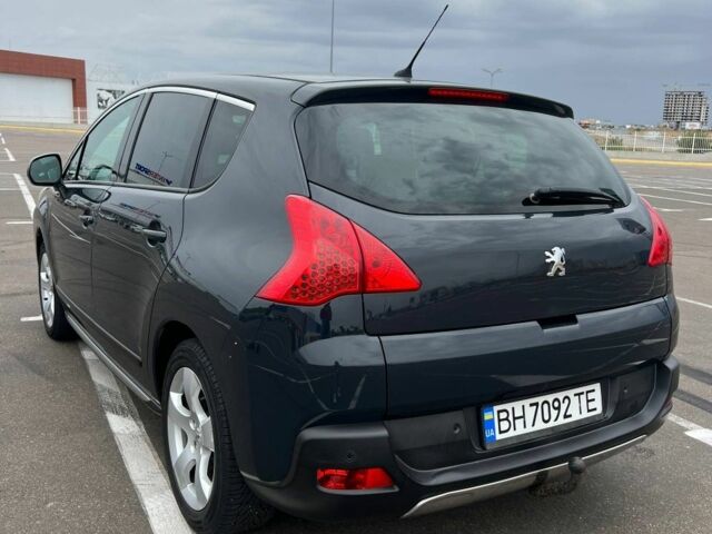 Серый Пежо 3008, объемом двигателя 1.6 л и пробегом 232 тыс. км за 6900 $, фото 1 на Automoto.ua