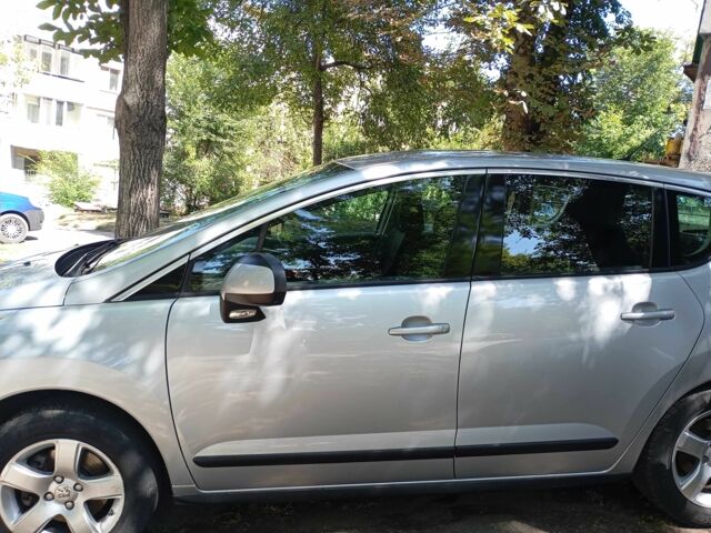 Сірий Пежо 3008, об'ємом двигуна 1.6 л та пробігом 152 тис. км за 6500 $, фото 1 на Automoto.ua