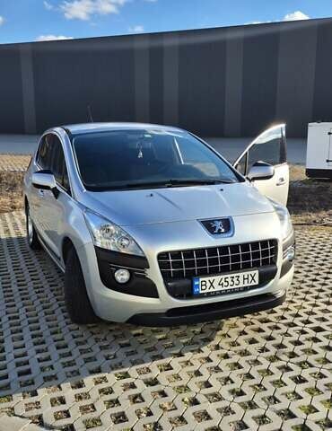 Пежо 3008 2009 в Хмельницком на Automoto.ua Серый Пежо 3008, объемом двигателя 1.6 л и пробегом 211 тыс. км за 6700 $, фото 1 на Automoto.ua