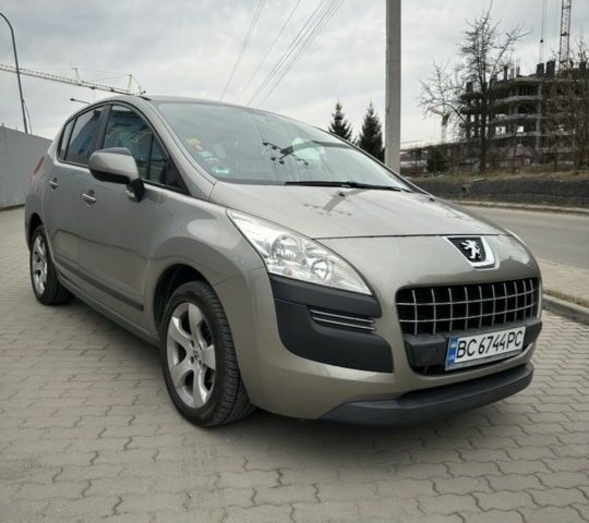 Серый Пежо 3008, объемом двигателя 1.6 л и пробегом 151 тыс. км за 7000 $, фото 1 на Automoto.ua