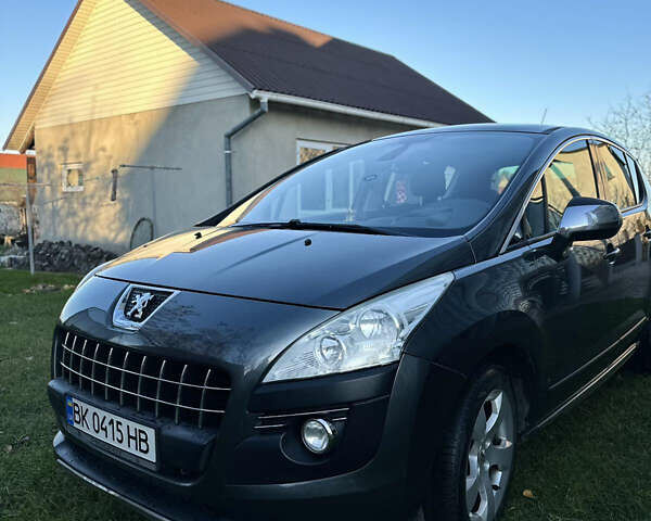 Серый Пежо 3008, объемом двигателя 1.6 л и пробегом 213 тыс. км за 8200 $, фото 1 на Automoto.ua