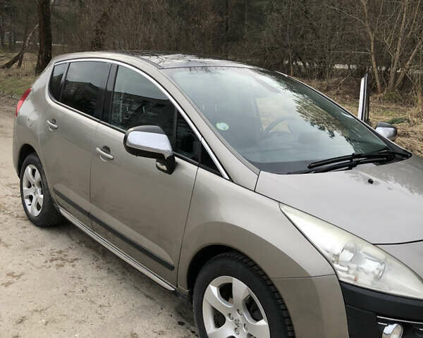 Сірий Пежо 3008, об'ємом двигуна 1.56 л та пробігом 241 тис. км за 9600 $, фото 1 на Automoto.ua