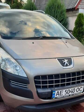 Сірий Пежо 3008, об'ємом двигуна 1.6 л та пробігом 132 тис. км за 7200 $, фото 1 на Automoto.ua