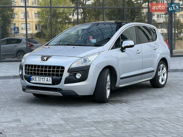 Сірий Пежо 3008, об'ємом двигуна 1.56 л та пробігом 157 тис. км за 9800 $, фото 1 на Automoto.ua
