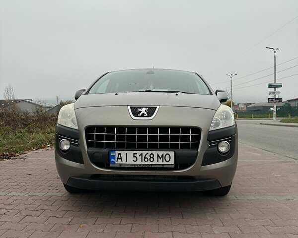 Серый Пежо 3008, объемом двигателя 1.6 л и пробегом 270 тыс. км за 9100 $, фото 1 на Automoto.ua