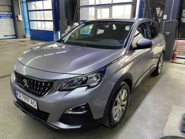 Серый Пежо 3008, объемом двигателя 1.6 л и пробегом 221 тыс. км за 16500 $, фото 1 на Automoto.ua