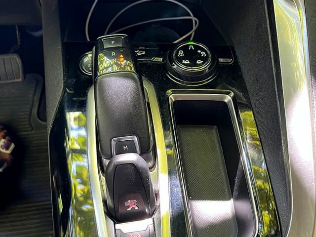 Сірий Пежо 3008, об'ємом двигуна 2 л та пробігом 103 тис. км за 22000 $, фото 1 на Automoto.ua