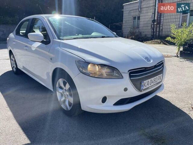 Білий Пежо 301, об'ємом двигуна 1.59 л та пробігом 245 тис. км за 5999 $, фото 1 на Automoto.ua