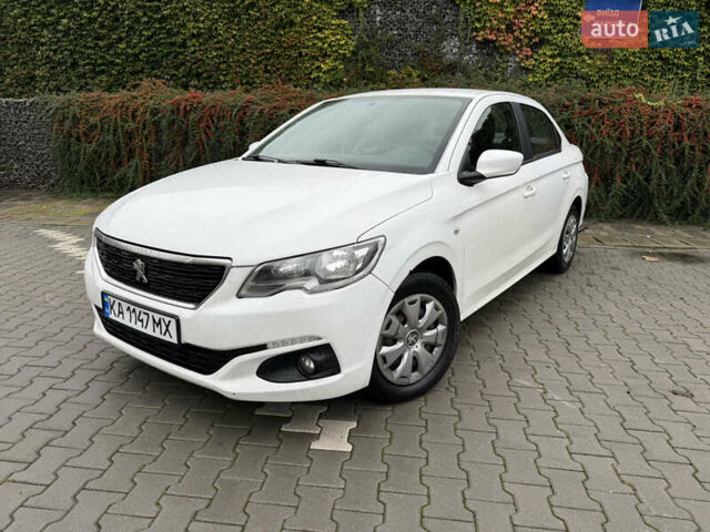 Белый Пежо 301, объемом двигателя 1.2 л и пробегом 155 тыс. км за 5200 $, фото 1 на Automoto.ua