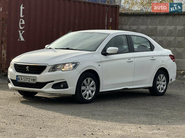Белый Пежо 301, объемом двигателя 1.2 л и пробегом 180 тыс. км за 4600 $, фото 1 на Automoto.ua